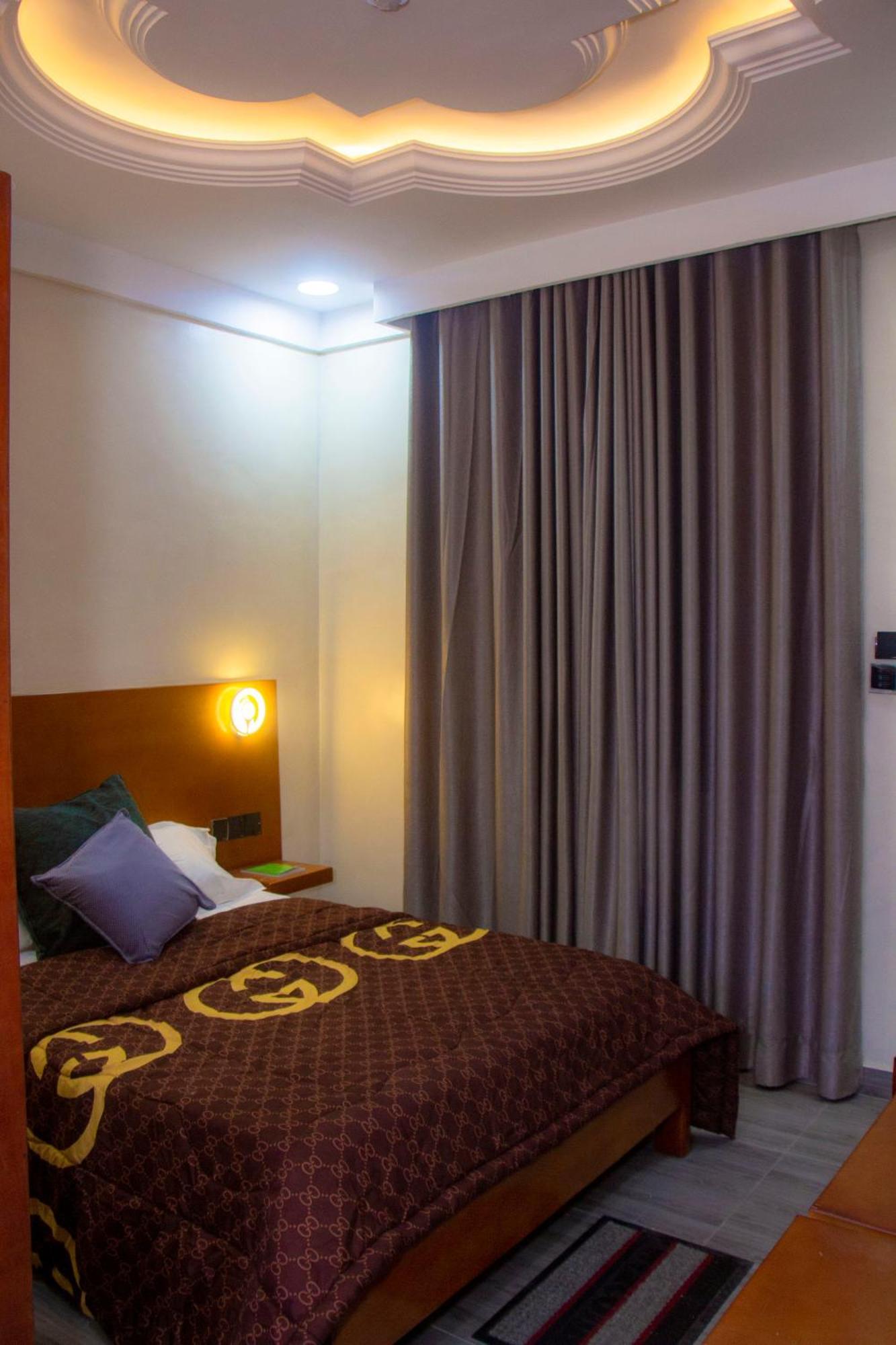 Hotel L'Apero Cotonou Exterior photo